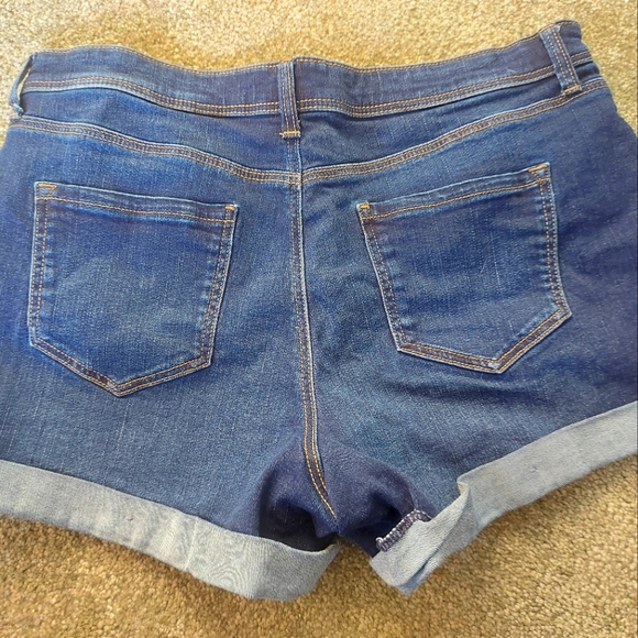 Jean shorts - Picture 2 of 2